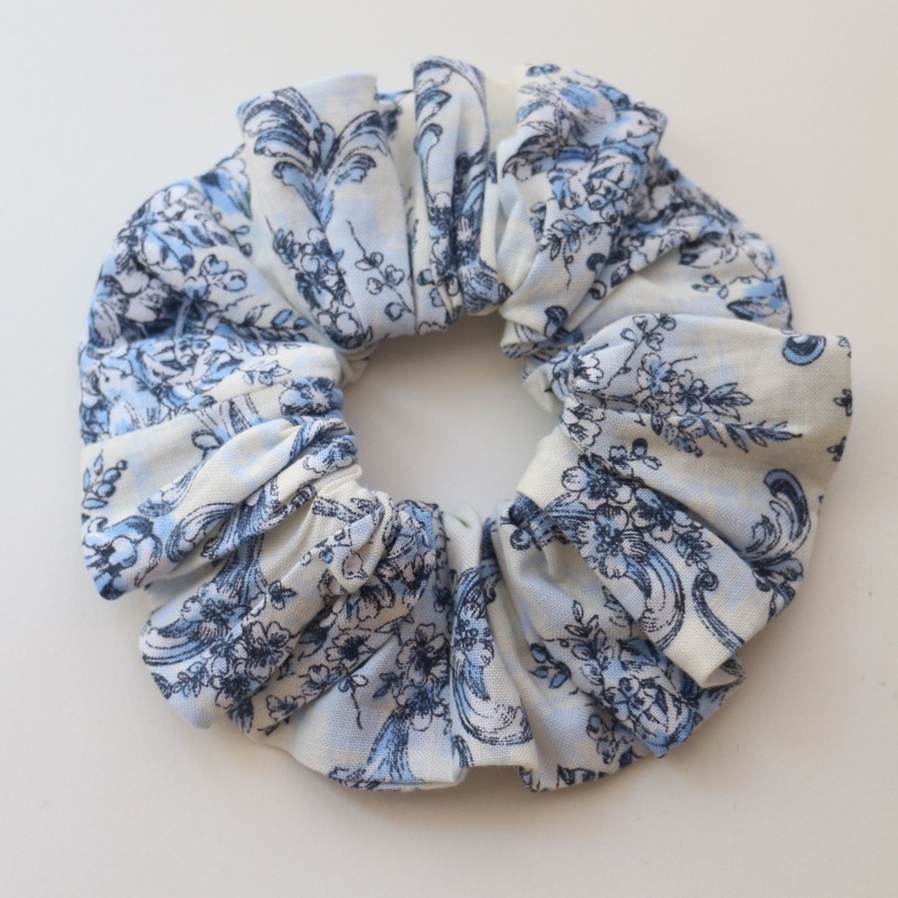 handmade scrunchie 100% cotton